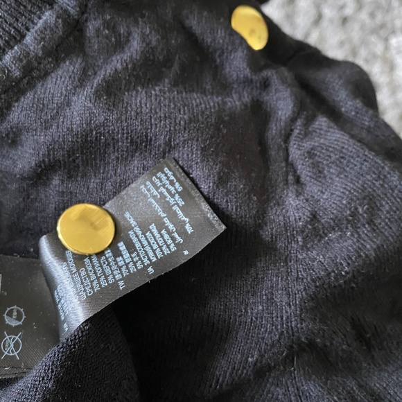CLOSET CLEAN OUT! Cozy Black Sweater with Gold Buttons - Women's Size Small - Picture 7 of 7